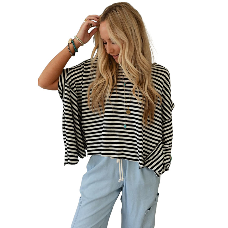 Women's Round Neck Short-sleeved Pullover - Image 2