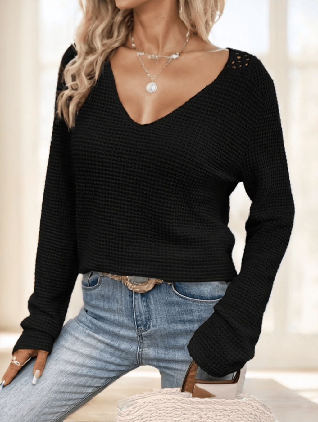Women'S Elegant V-Neck Long Sleeve T-Shirt With Contrast Lace Detail - Image 6