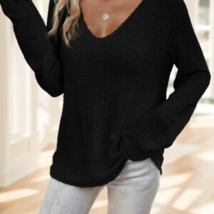 Women'S Elegant V-Neck Long Sleeve T-Shirt With Contrast Lace Detail